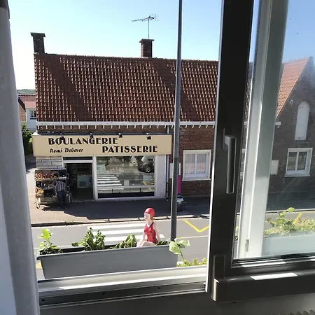 Pensión - Terrace - Seafront 3*